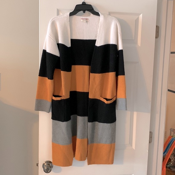 Andree Sweaters - Andrée size Medium. Chunky long cardigan. White, black, mustard & grey blocking